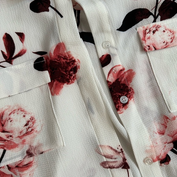 Floral Blouse Never Worn Medium - Picture 4 of 4